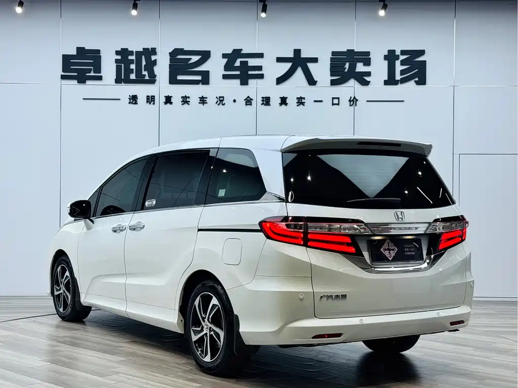 Honda Odyssey — фото 5