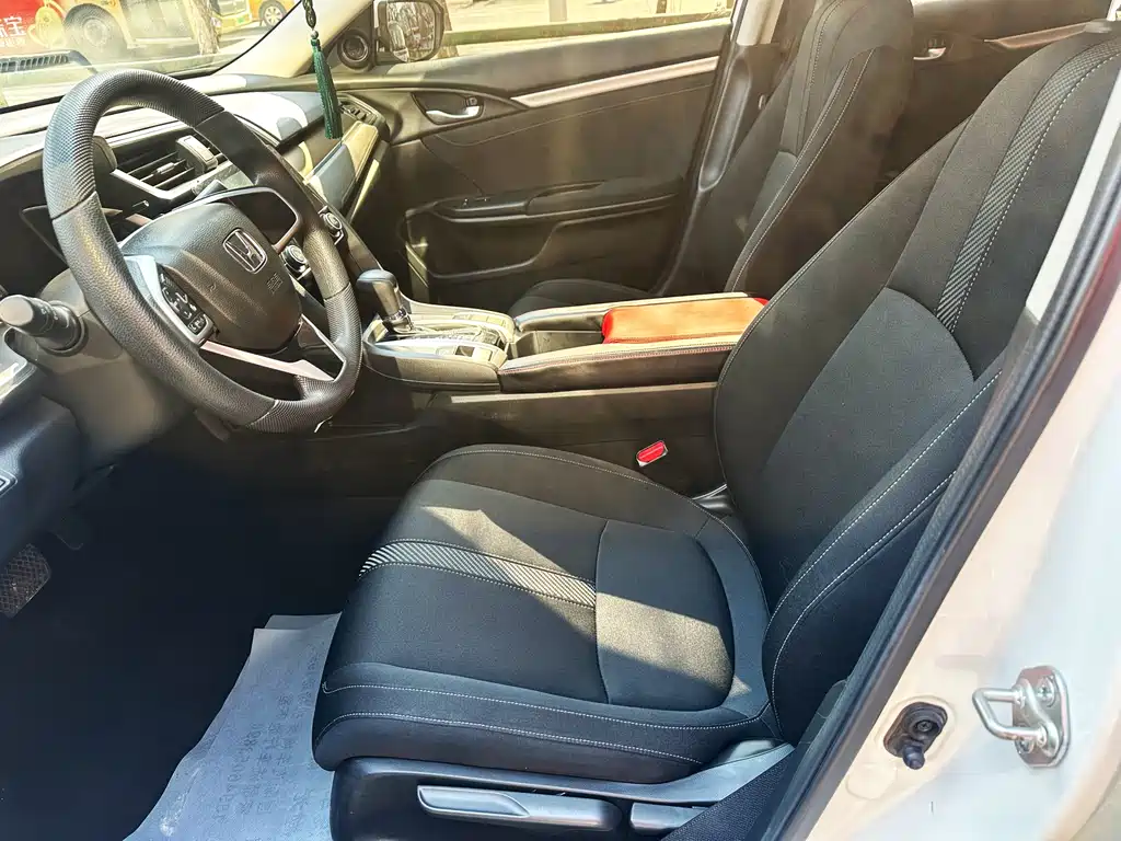 Honda Civic — фото 6
