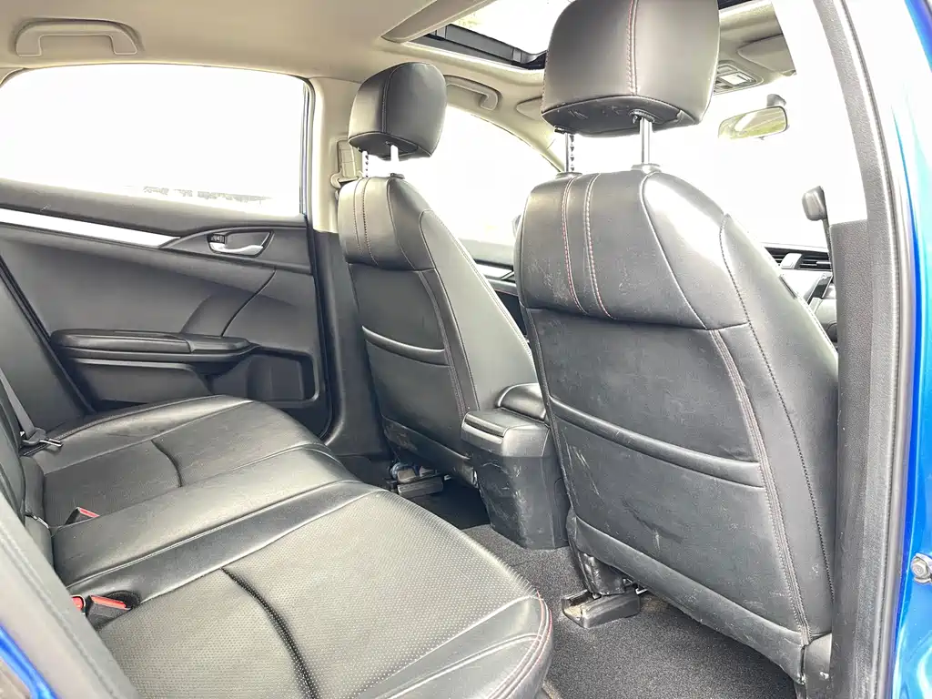 Honda Civic — фото 7