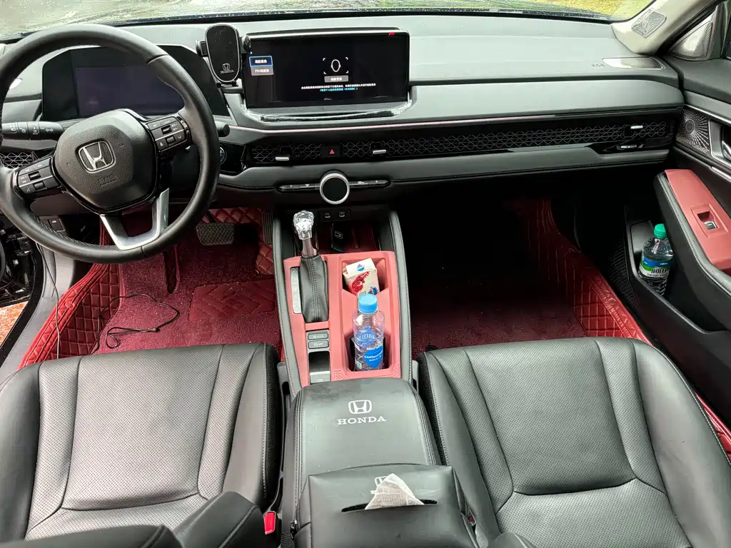 Honda Accord — фото 6