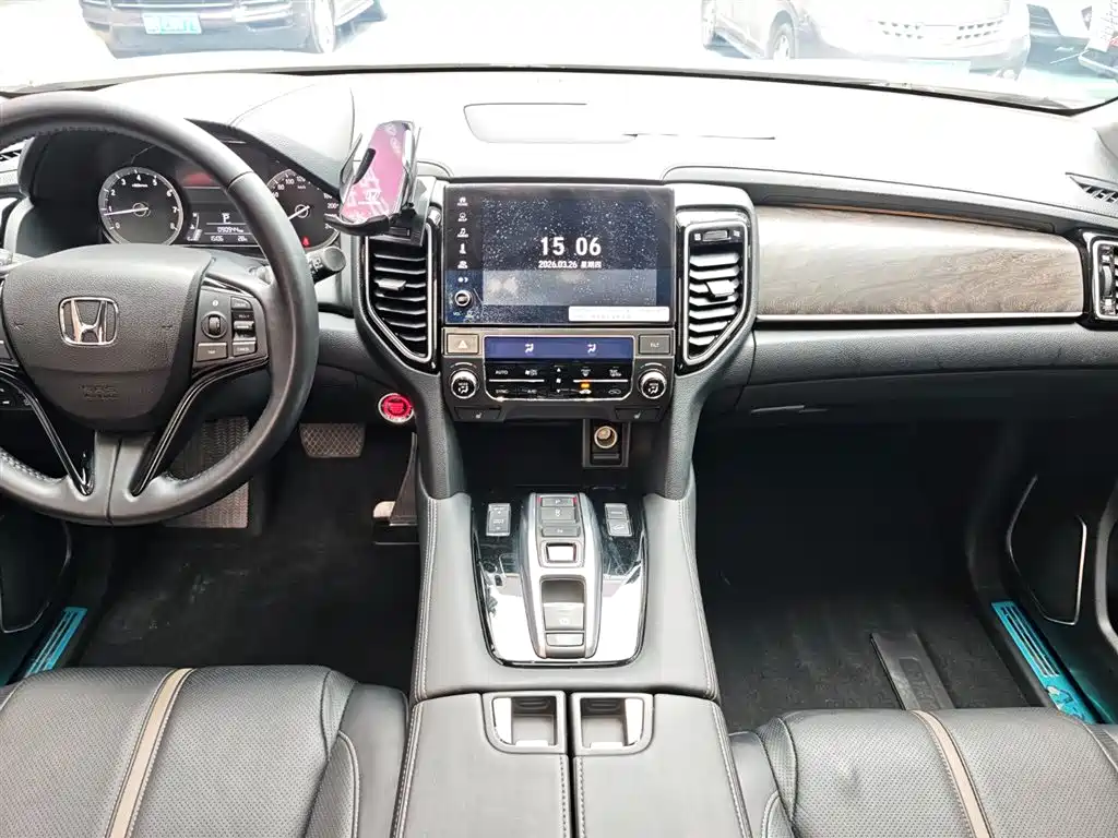 Honda UR-V — фото 17