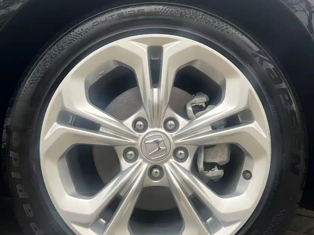 Honda Accord — фото 13
