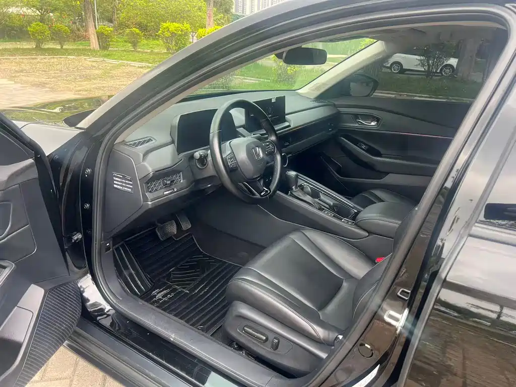Honda Accord — фото 4