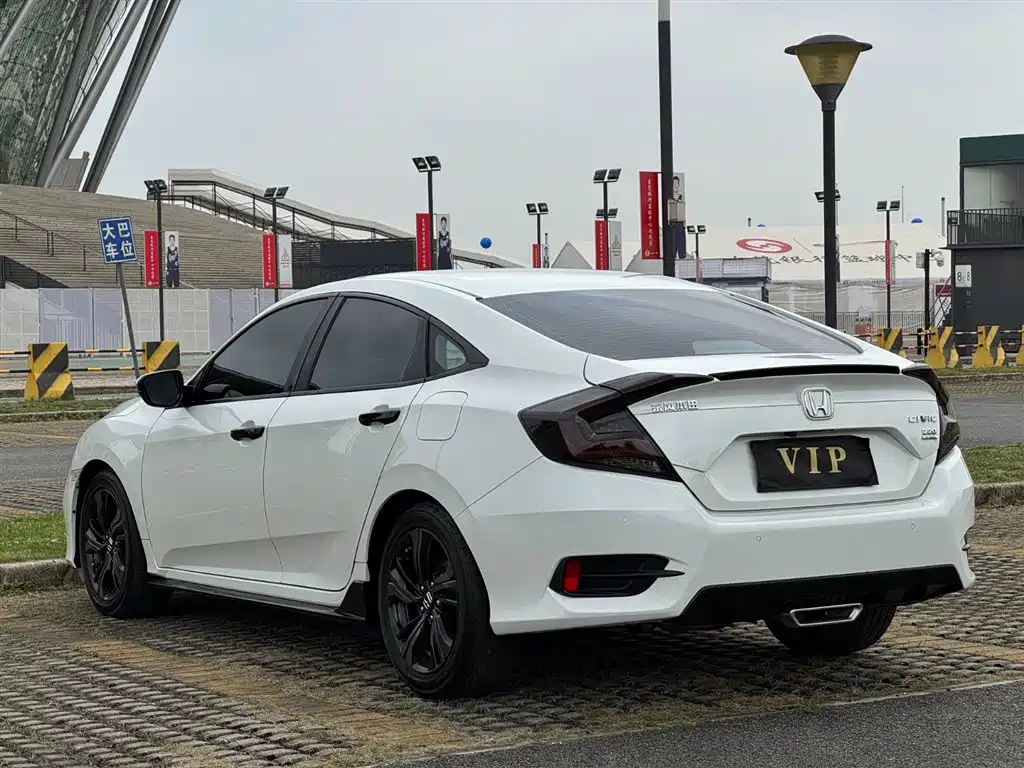 Honda Civic — фото 26