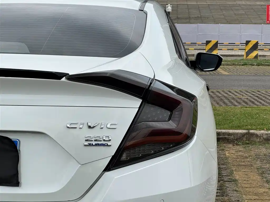 Honda Civic — фото 28