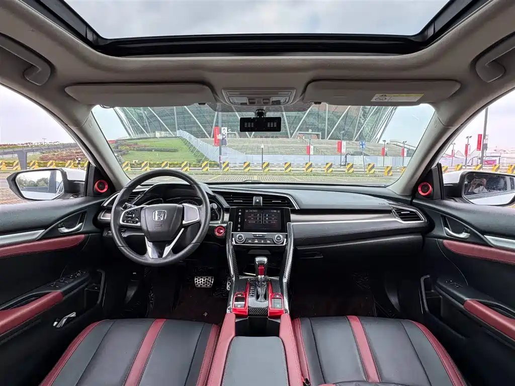 Honda Civic — фото 32