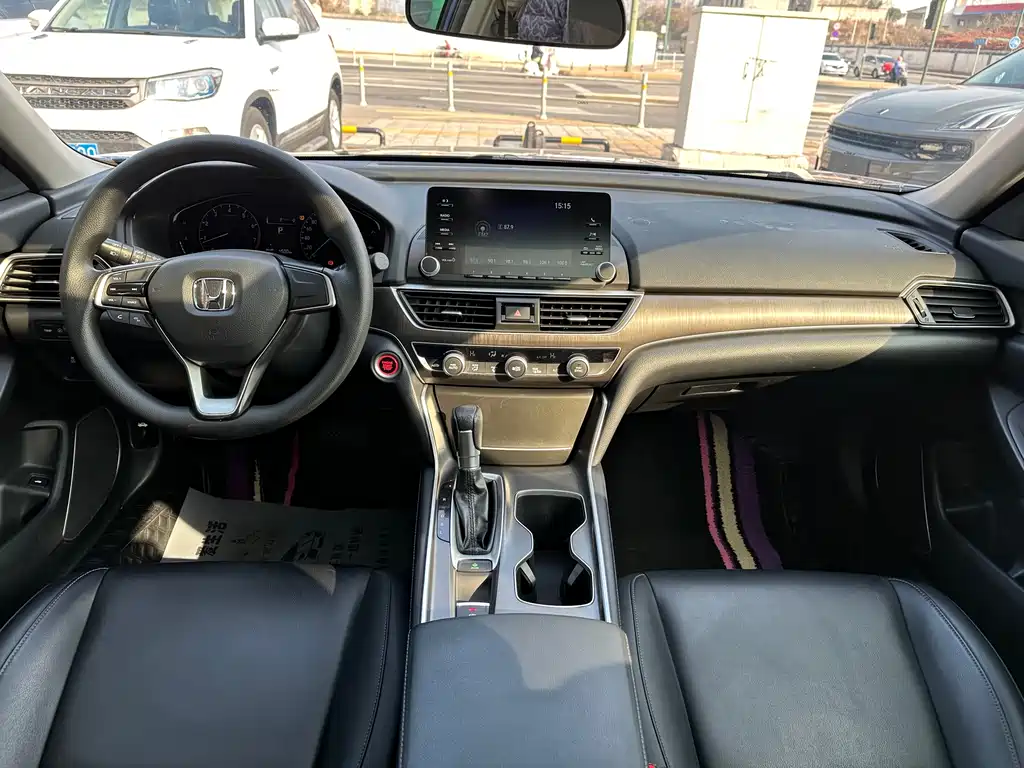 Honda Accord — фото 14