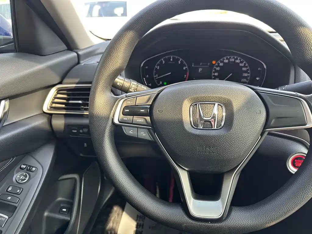 Honda Accord — фото 22