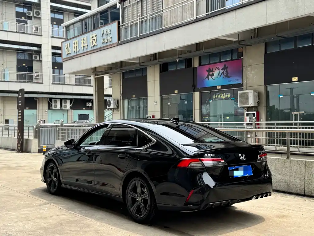 Honda Inspire — фото 3