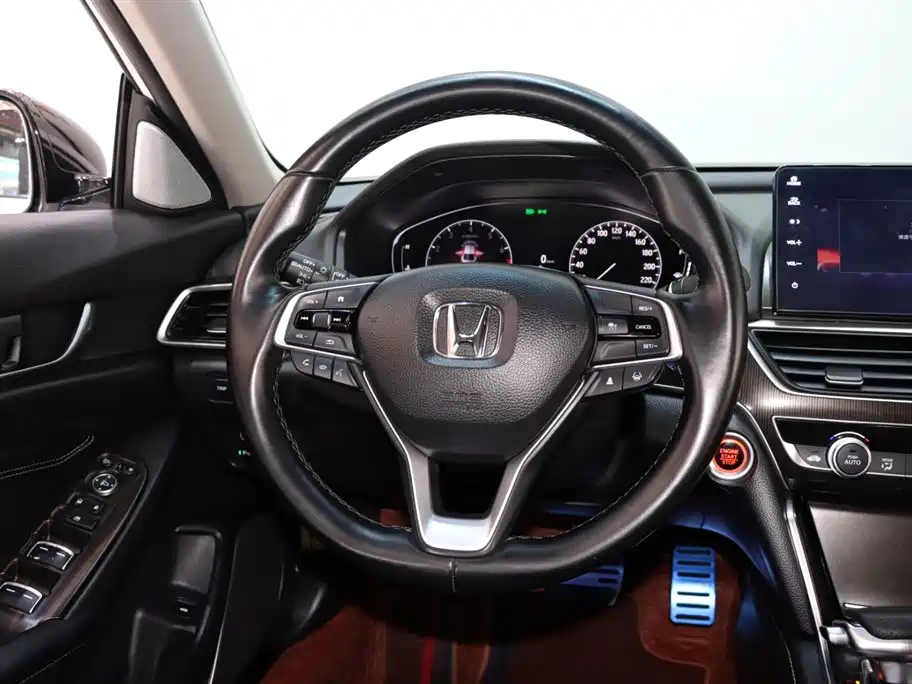 Honda Accord — фото 13