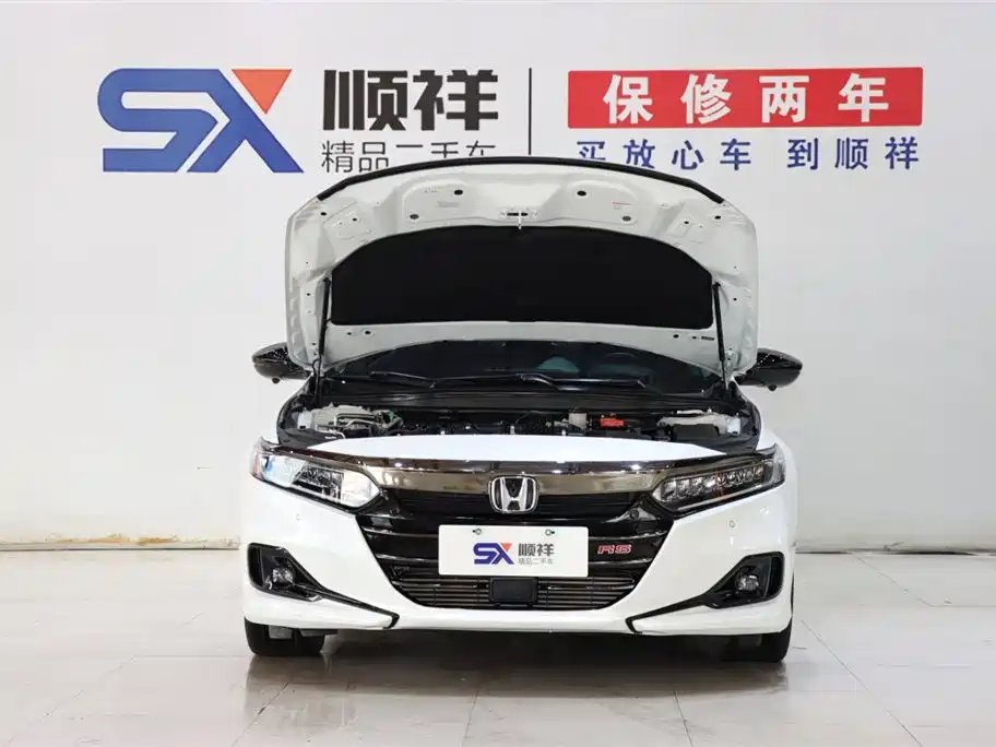 Honda Accord — фото 18