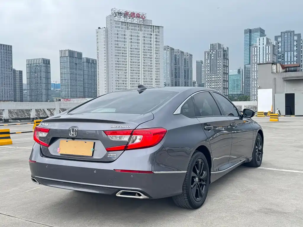 Honda Accord — фото 14