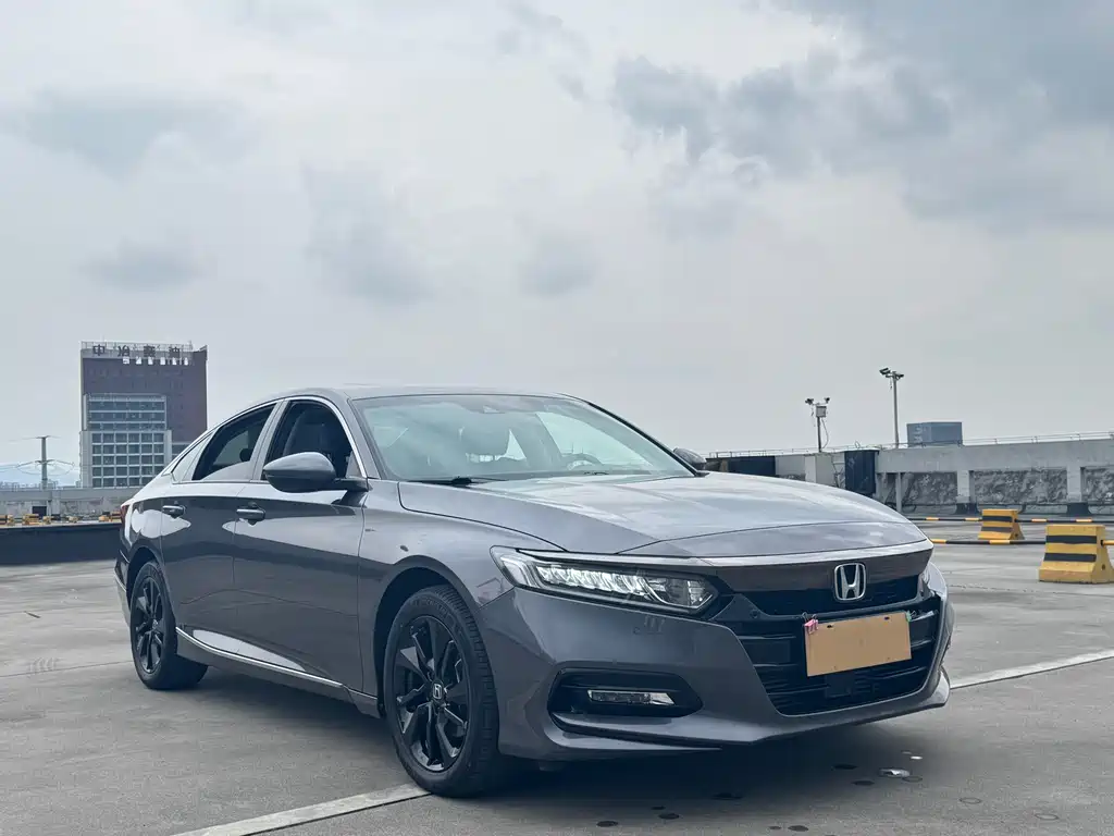 Honda Accord — фото 3