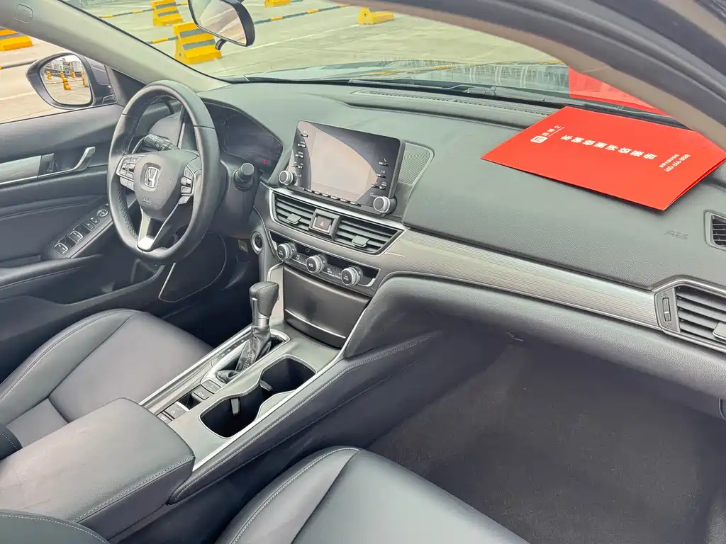 Honda Accord — фото 4