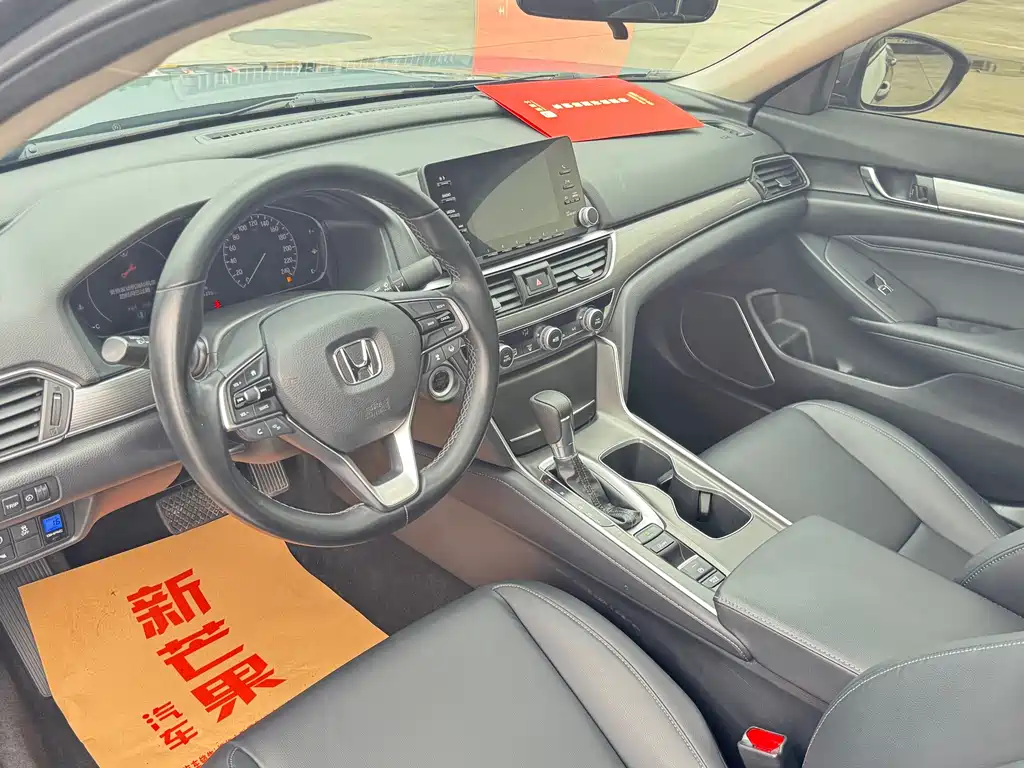 Honda Accord — фото 6