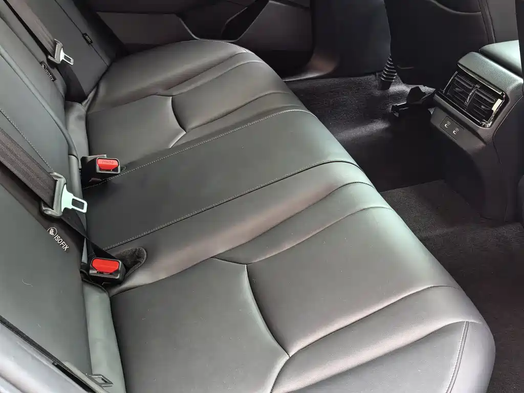 Honda Accord — фото 15