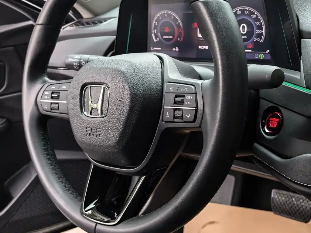 Honda Accord — фото 20