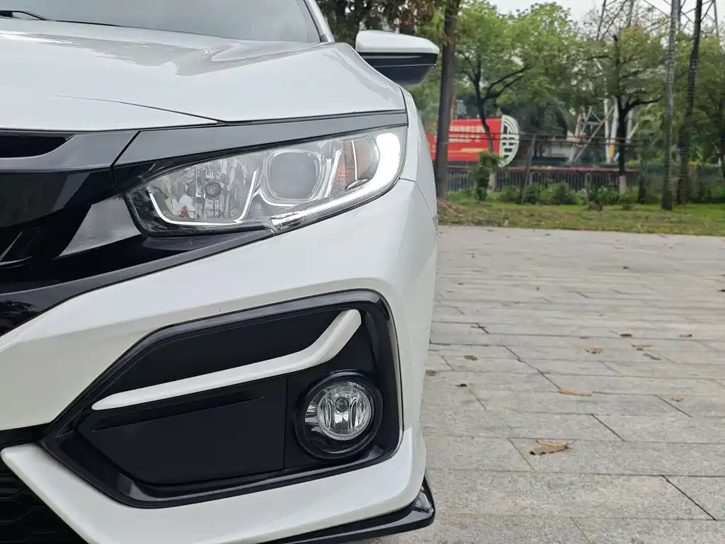 Honda Civic — фото 8