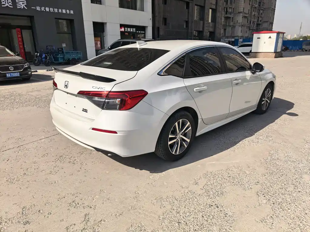 Honda Civic — фото 14