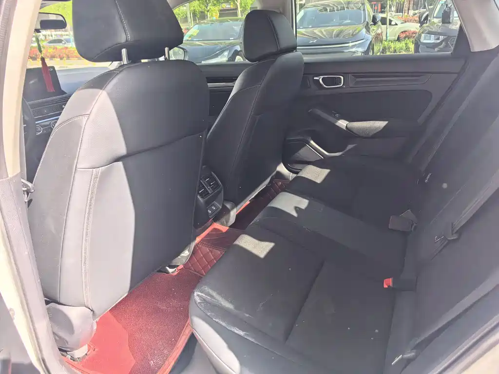 Honda Civic — фото 8