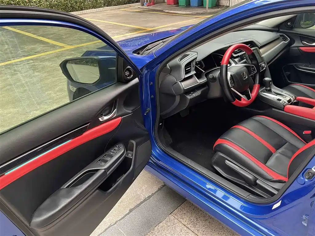 Honda Civic — фото 6