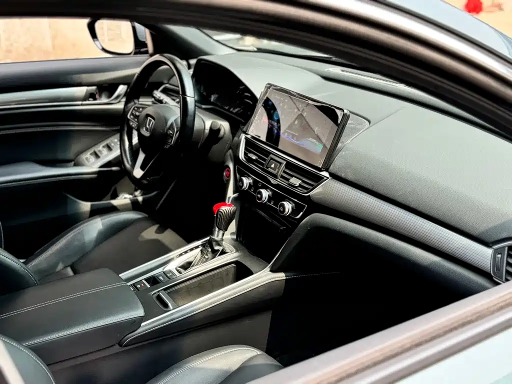 Honda Inspire — фото 11