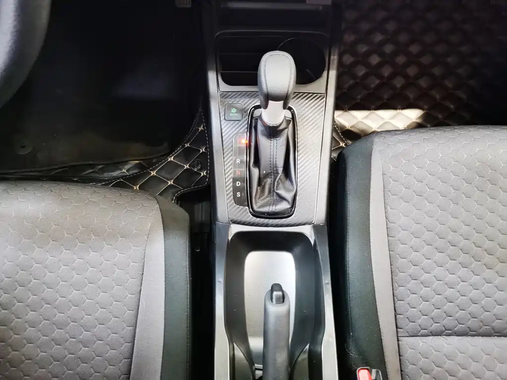 Honda Fit — фото 19