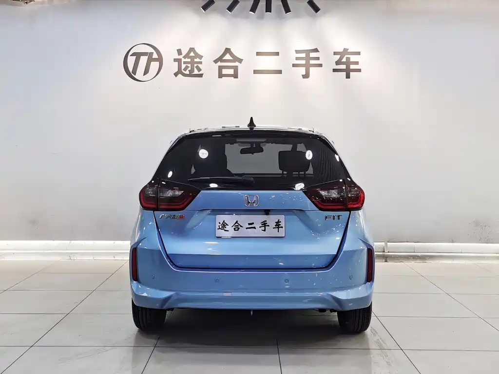 Honda Fit — фото 5