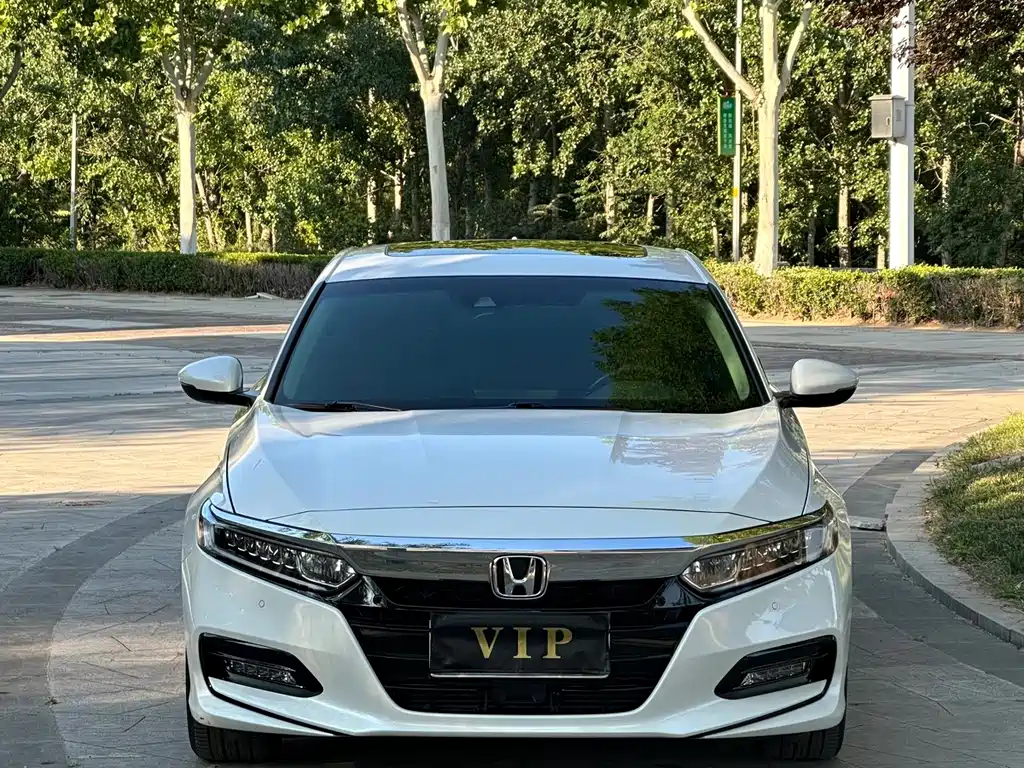 Honda Accord — фото 2