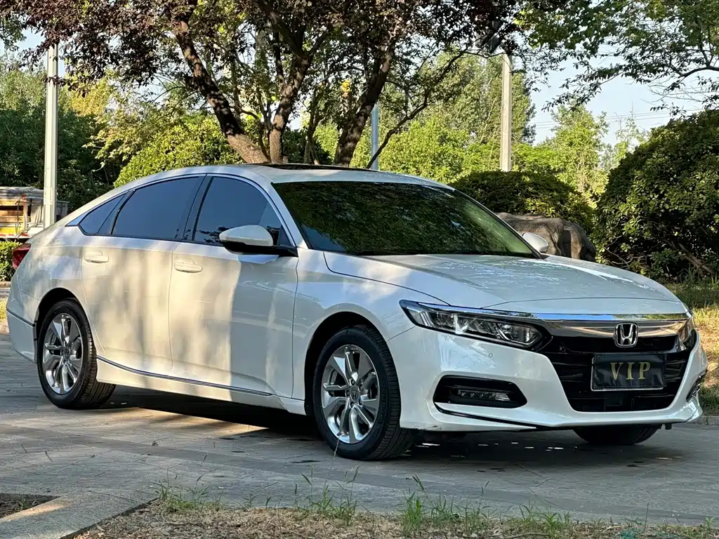 Honda Accord — фото 3
