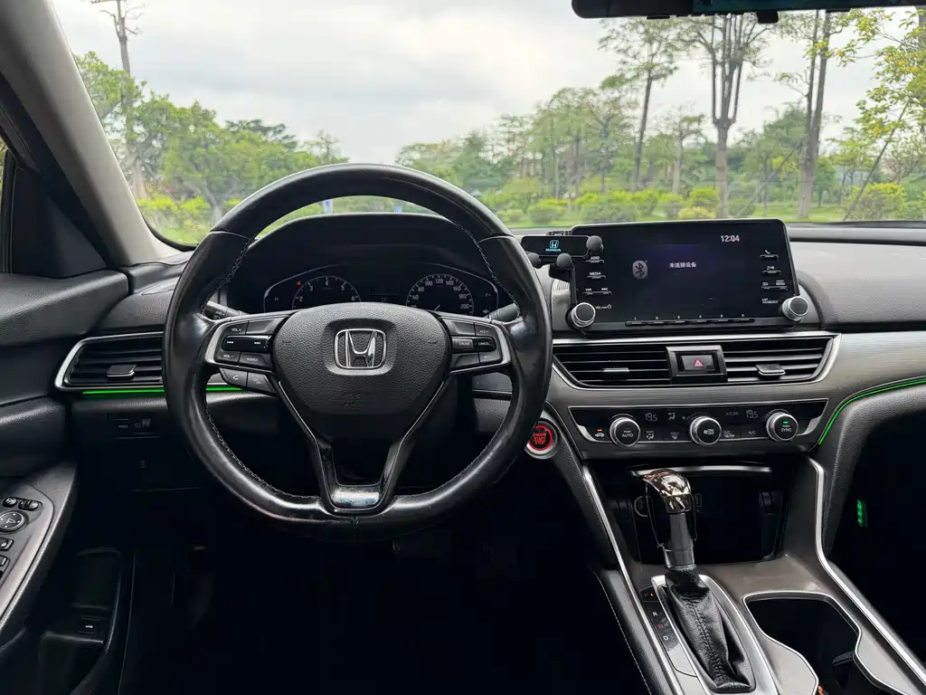 Honda Accord — фото 7