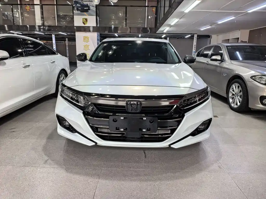 Honda Accord — фото 2