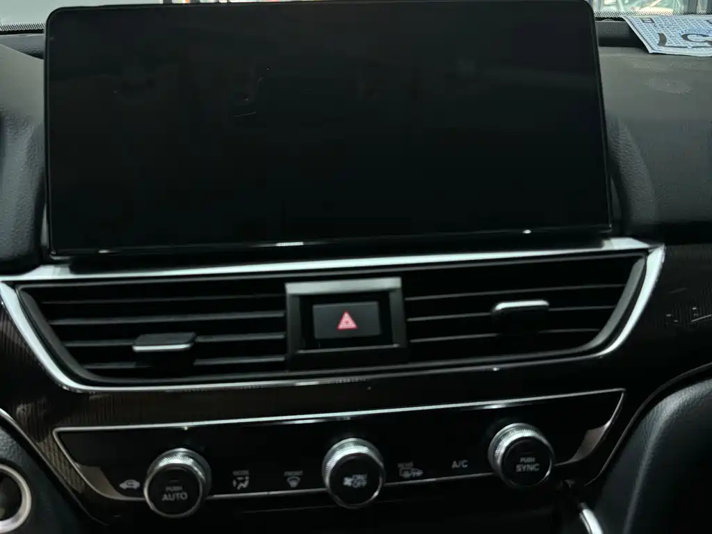 Honda Accord — фото 11