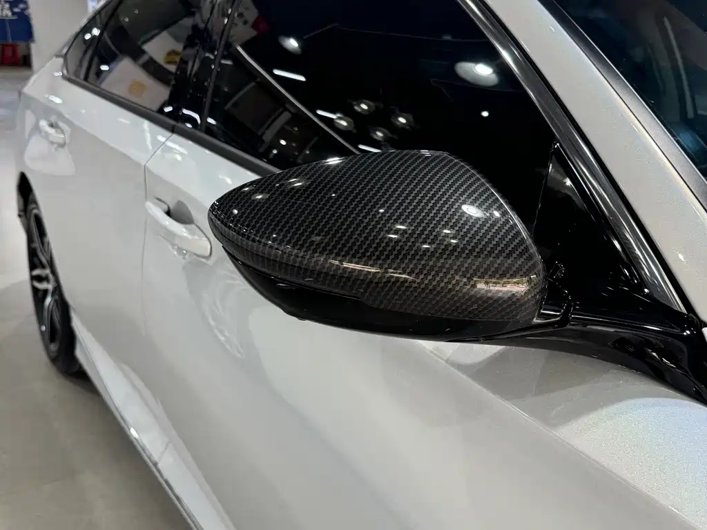 Honda Accord — фото 17