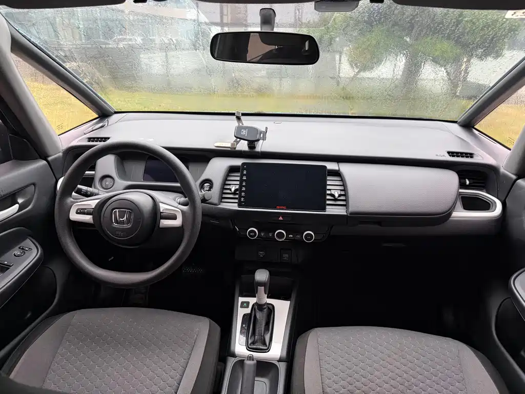 Honda Fit — фото 14