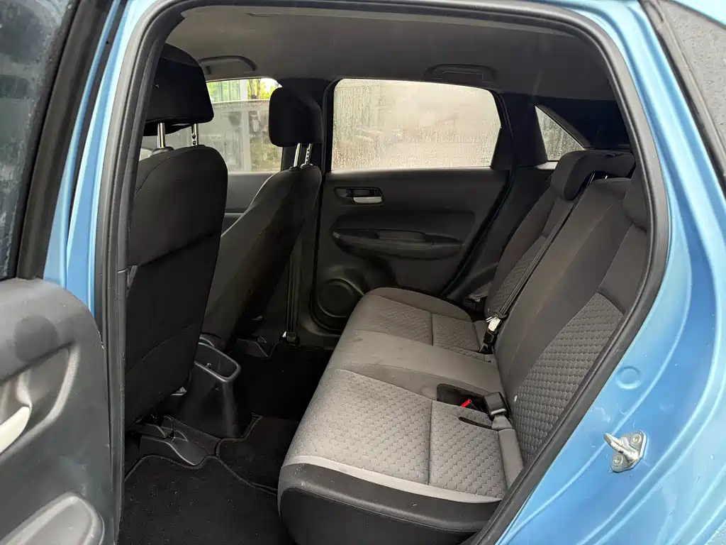 Honda Fit — фото 6
