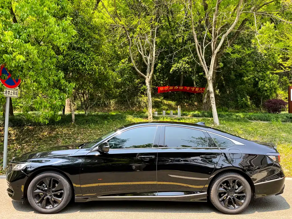 Honda Accord — фото 4