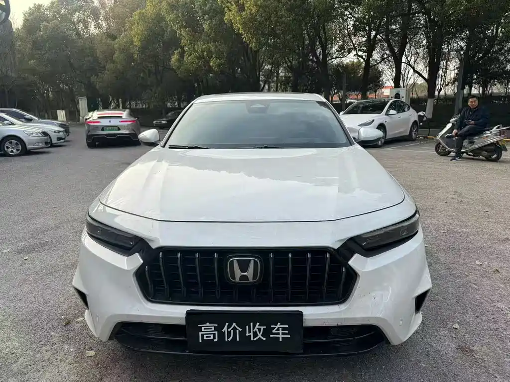Honda Inspire — фото 2