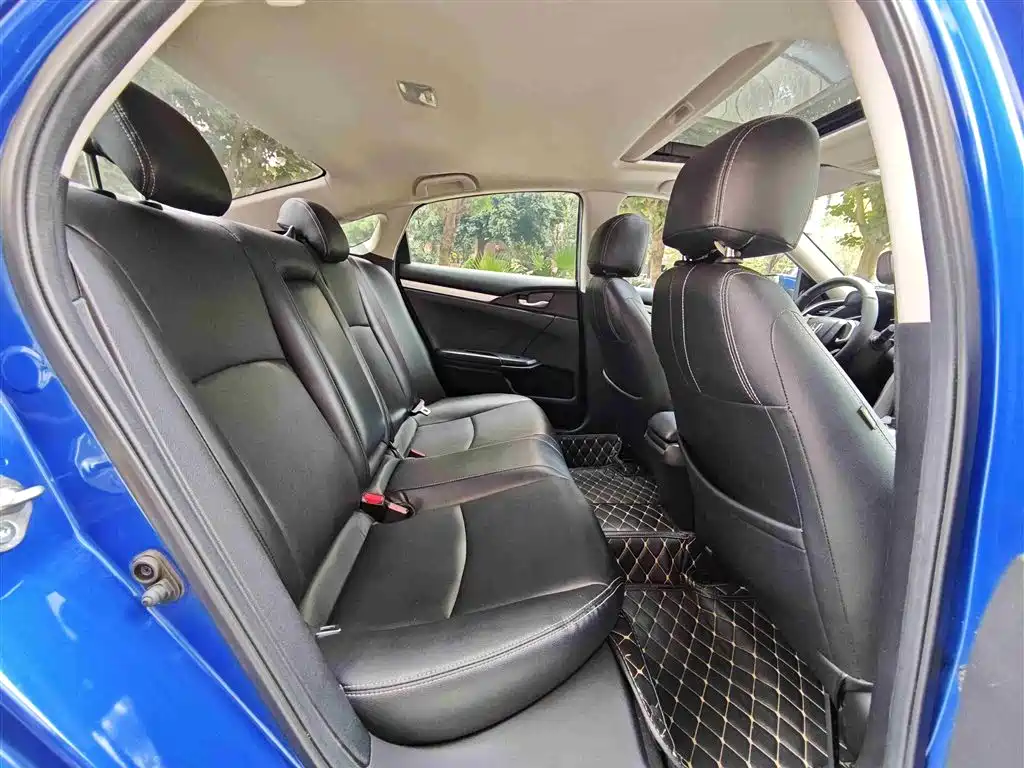 Honda Civic — фото 8