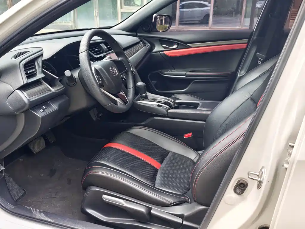 Honda Civic — фото 7