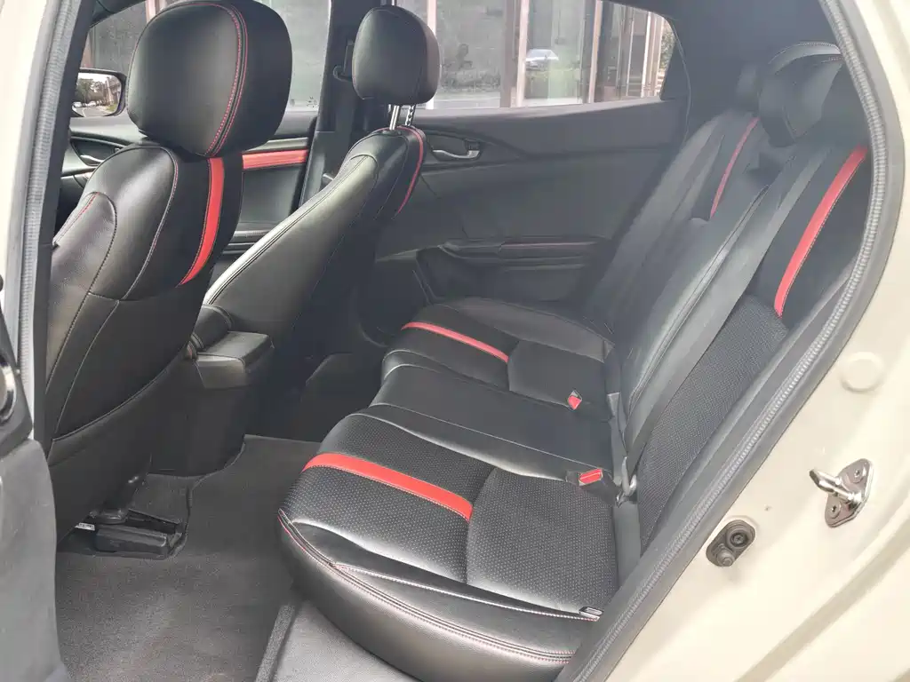 Honda Civic — фото 8