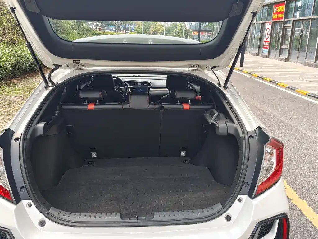Honda Civic — фото 10