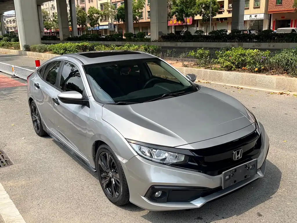 Honda Civic — фото 2