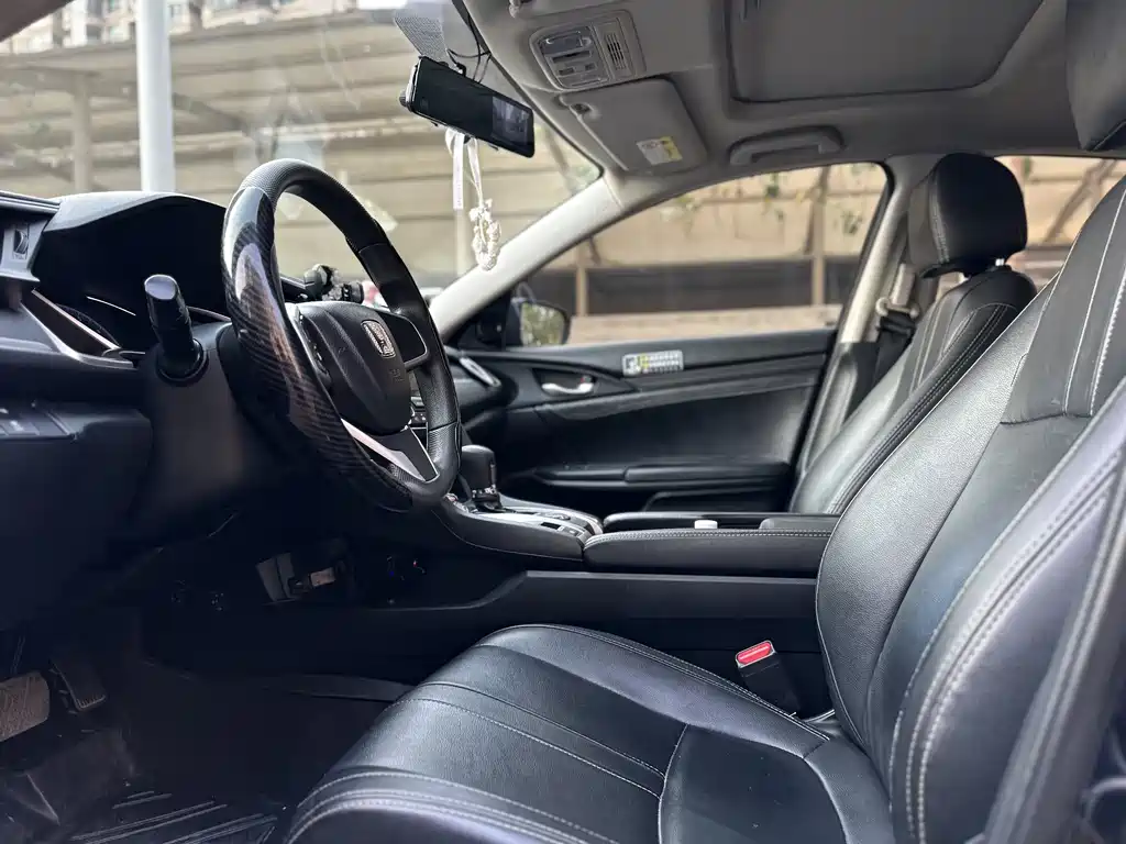 Honda Civic — фото 5
