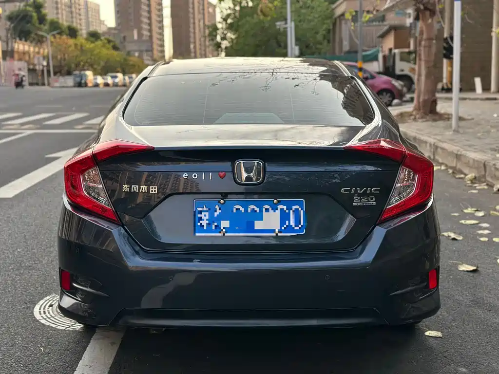 Honda Civic — фото 8