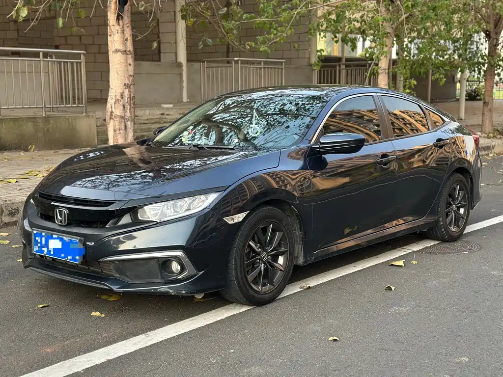 Honda Civic — фото 10