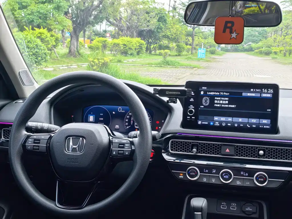 Honda Civic — фото 11