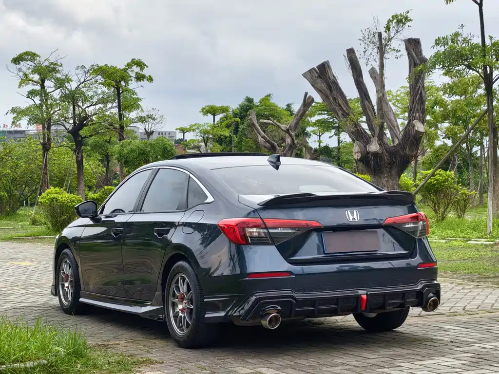Honda Civic — фото 7