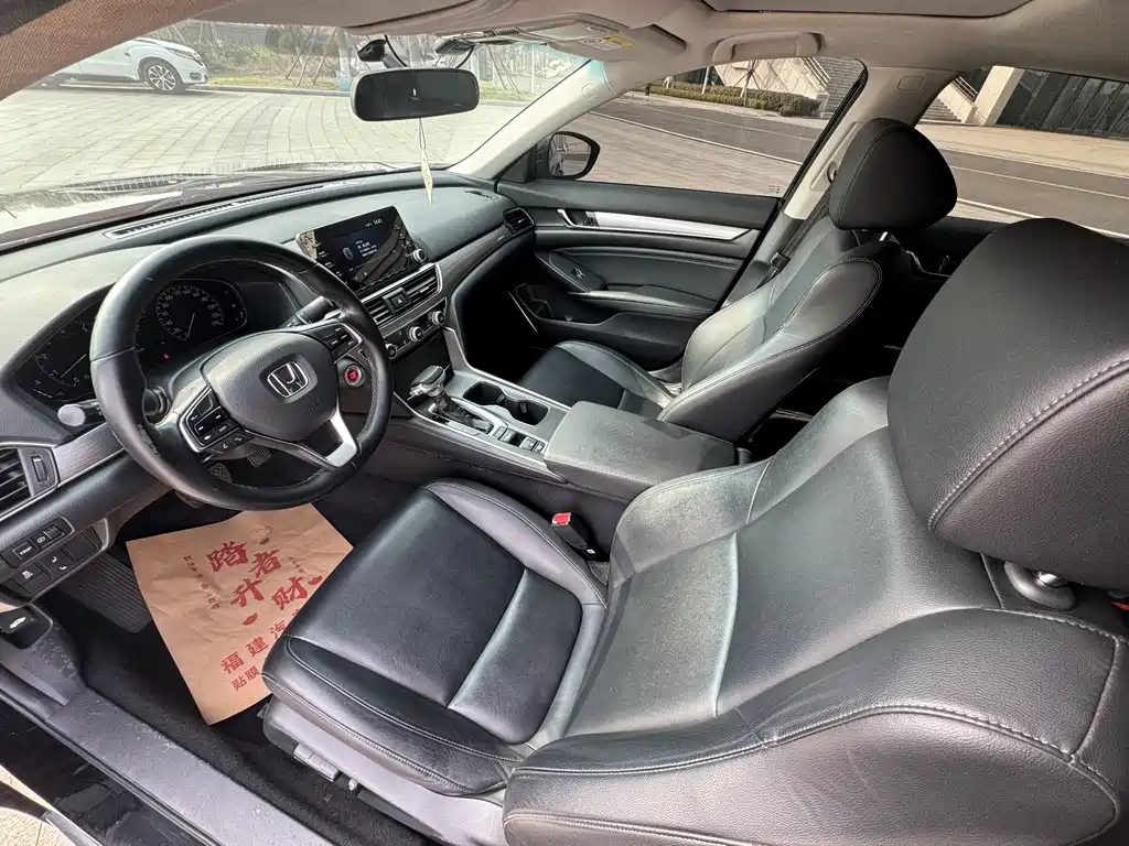 Honda Accord — фото 3