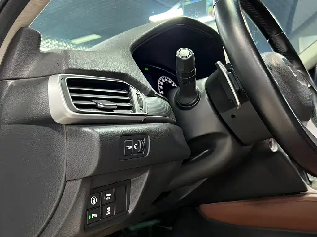 Honda Accord — фото 13